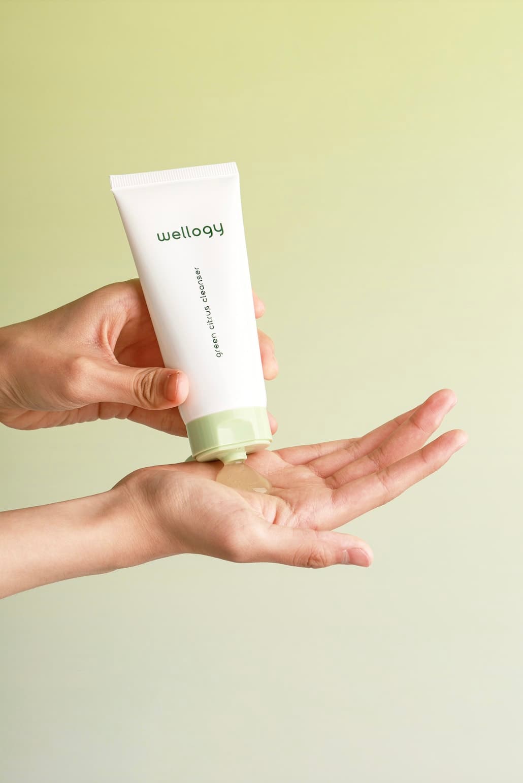 WELLOGY Green Citrus Cleanser 2