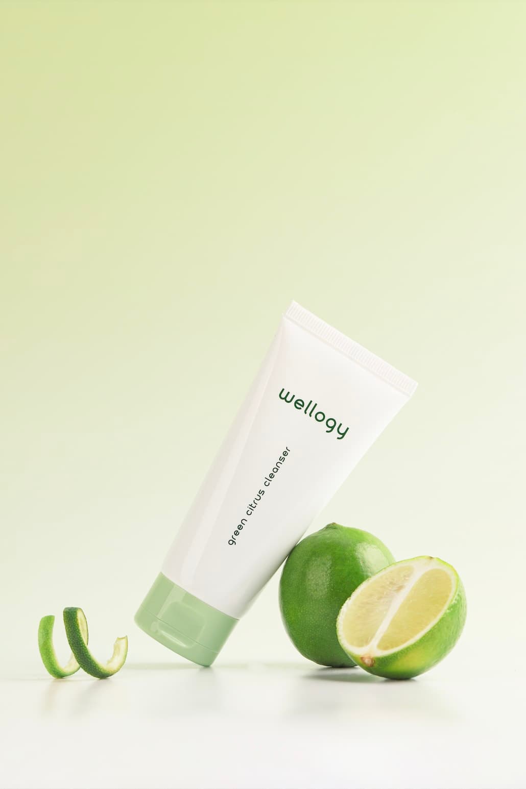WELLOGY Green Citrus Cleanser 4